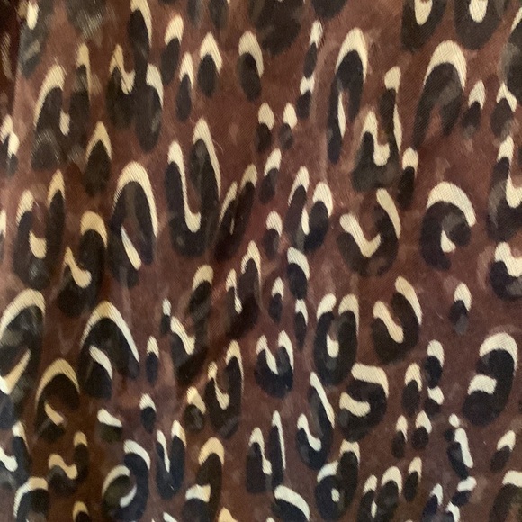 Unbranded Silk s as animal print scarf - Picture 5 of 9